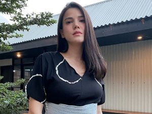 Berita selebriti dan gosip artis: Alice Norin