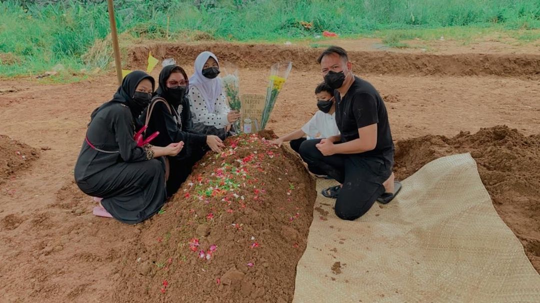 Ayah Mantan Istri Vicky Prasetyo Meninggal Dunia