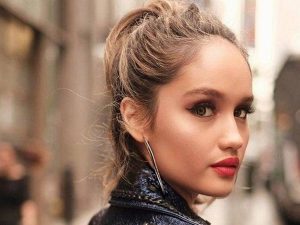 Berita terbaru hari ini: artis dulunya seorang atlet