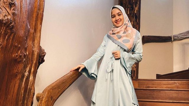 Berita selebriti dan gosip artis: Cut Syifa