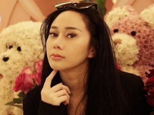 Berita selebriti dan gosip artis: Denise Chariesta