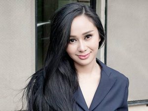 Berita selebriti dan gosip artis: Denise Chariesta