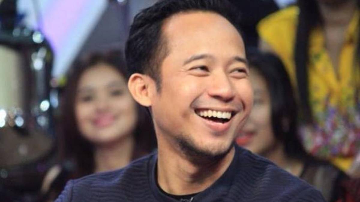 Berita selebriti dan gosip artis: artis kaya tapi sederhana