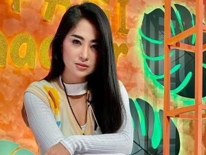 Berita selebriti dan gosip artis; Dewi Pessik