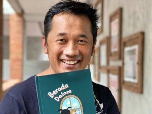 Berita selebriti dan gosip artis: Hanung Bramantyo