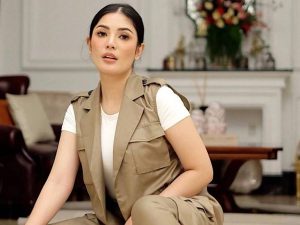 Berita selebriti dan gosip artis: Nindy Ayunda