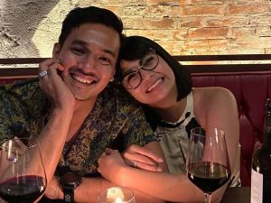 Berita selebriti dan gosip artis: Vanessa Angel