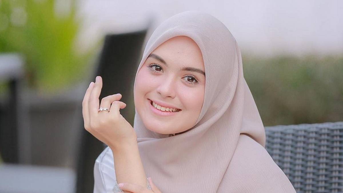 Berita Selebriti dan Gosip Artis - Artis Berhijab