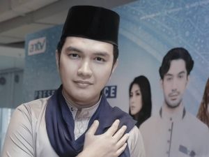 Berita selebriti dan gosip artis: Aldi Taher lakukan cara unik demi mendapat pekerjaan lewat akun instagram miliknya.