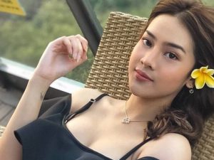 Berita selebriti dan gosip artis: Cerita perjalanan karir hingga terkenal, Anya Geraldine sebut awalnya tak ingin seterkenal ini.