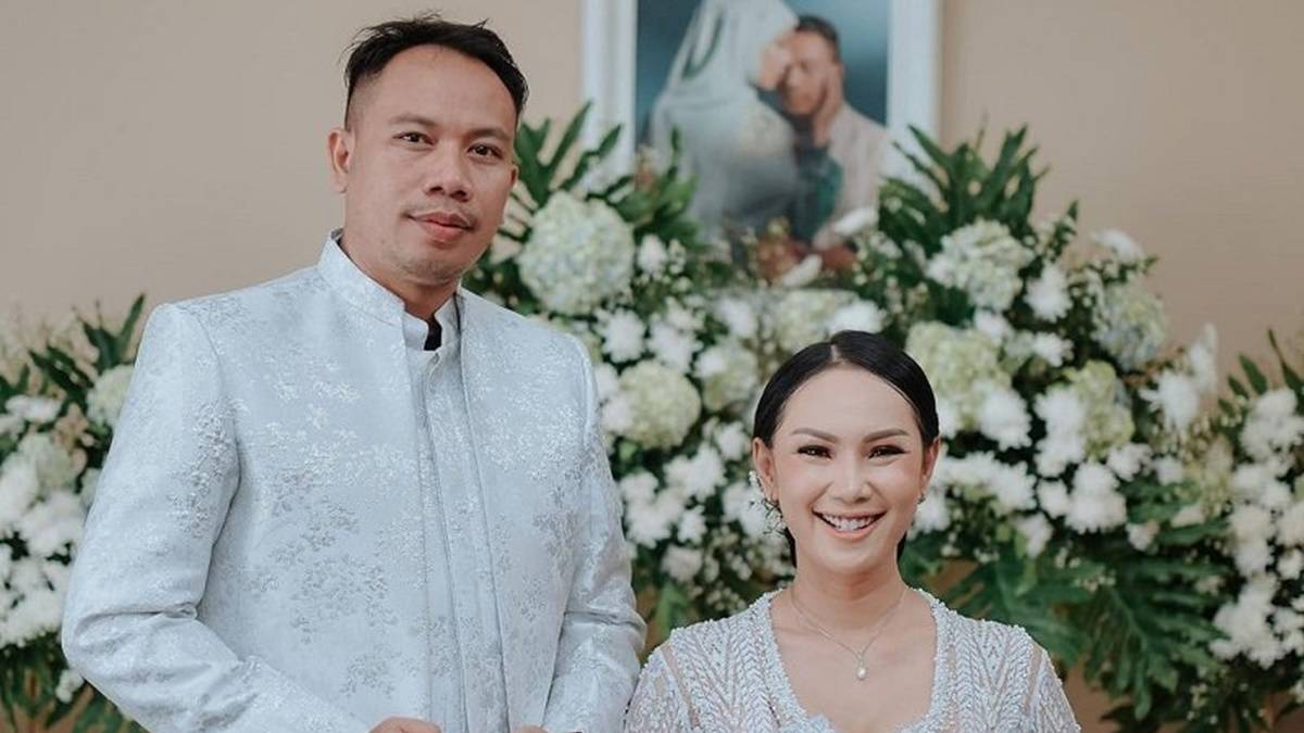 Berita selebriti dan gosip artis: Vicky Prasetyo merilis sebuah lagu baru di akun Instagramnya warganet malah bilang begini.