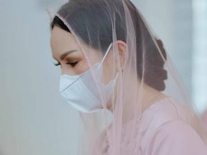Berita selebriti dan gosip artis: Kalina Oktarani umumkan jika rencana pernikahan dirinya dan Vicky Prasetyo batal diadakan.