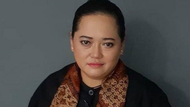Berita selebriti dan gosip artis: Mbak You ceritakan pernikahan dengan ular gaib hingga miliki 3 anak yang menyerupai ular gaib.