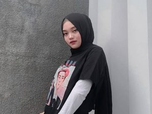 Berita musik: Putri Delina kembali merilis sebuah single lagu dari kisah cintanya, begini kisahnya.