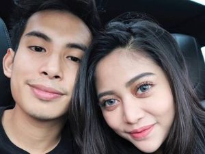 Berita selebriti dan gosip artis: Demi bangun dari keterpurukan, Rachel Vennya pilih liburan ke Lombok.