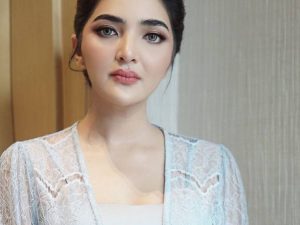 Berita selebriti dan gosip artis: merinding abis, Ashanty smenceritakan saat dirinya dikeroyok oleh 7 orang dukun santet sekaligus.