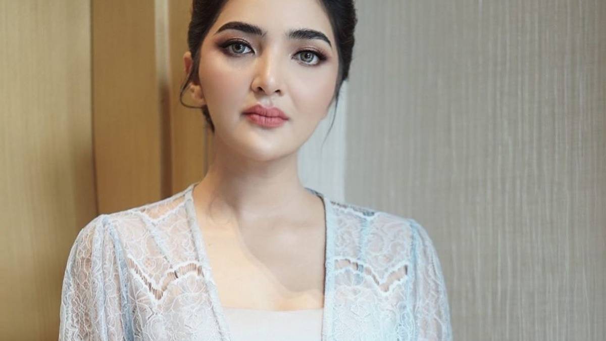 Berita selebriti dan gosip artis: merinding abis, Ashanty smenceritakan saat dirinya dikeroyok oleh 7 orang dukun santet sekaligus.