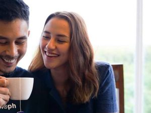 Berita selebriti dan gosip artis: Pindah agama dan menikah muda, Dahlia Poland ingin nangis cerita perjuangan besarkan 3 orang anak.