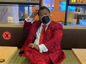 Berita artis : Berusaha minta dispensasi karantina bagi Agness, Hotman Paris menangis, tak kuasa tahan tangis ketika teringat kematian sang ibu.