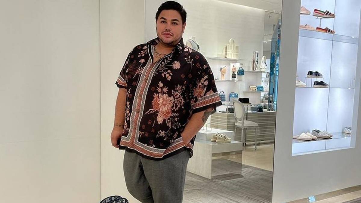 Berita selebriti dan gosip artis: Ivan Gunawan mengaku ingin punya anak, taklebih pilih tinggal bersama dibandingkan harus menikah.