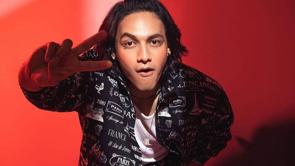 Mengejutkan, 4 Seleb Pria Ini Ngaku Tidak Perjaka Sejak SMA, Termasuk Deddy Corbuzier 4 Lampiran Gambar