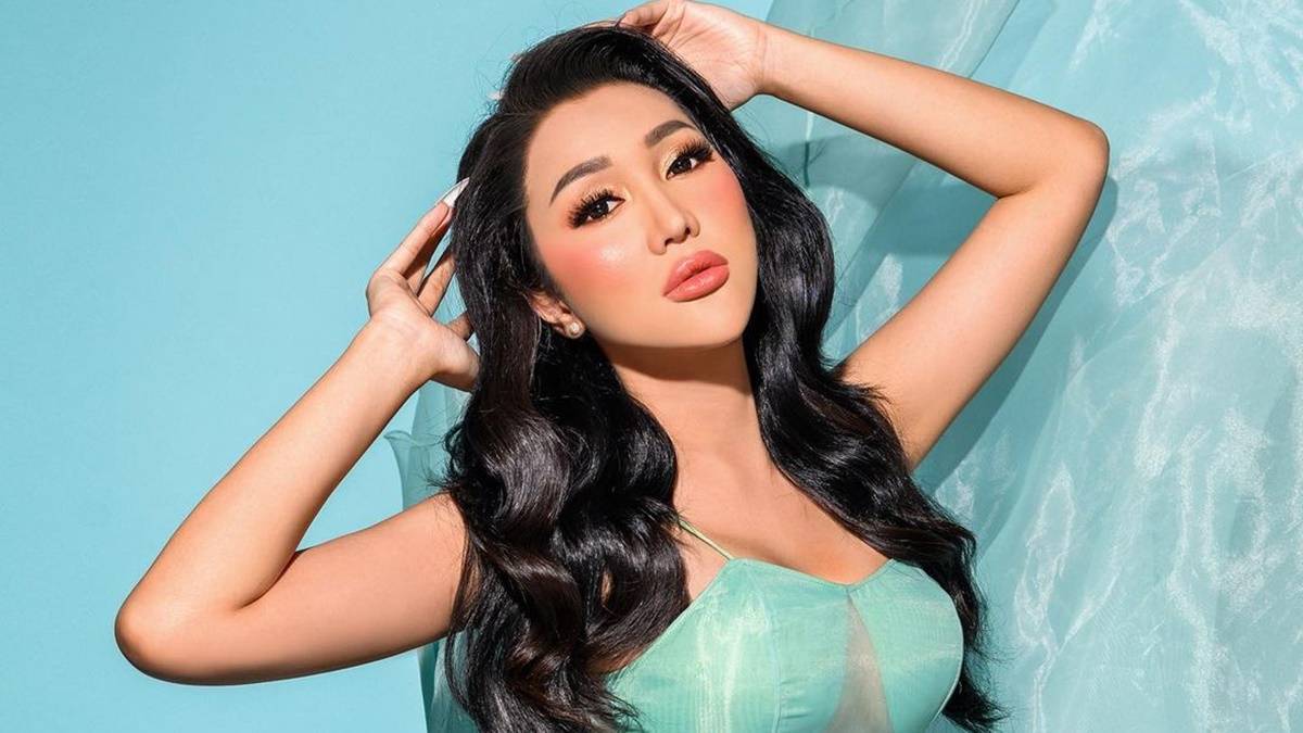 Berita selebriti dan gosip artis: Lucinta Luna bagikan pengalaman saat mandi di rutan, buat tahanan lain tercengang.