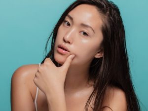 Cekricek.id - Berikut ini berbagai kebiasaan sepele yang dapat menyebabkan kulit kusam, wajib kamu hindari. Ini tips untuk kamu.