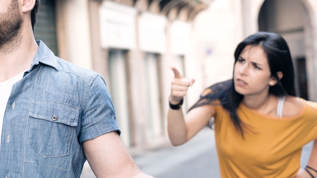 Cekricek.id - Demi balas dendam, wanita Malaysia ini pura-pura senang terima selingkuhan suami dengan lapang dada. Ejungnya tikam selingkuhan
