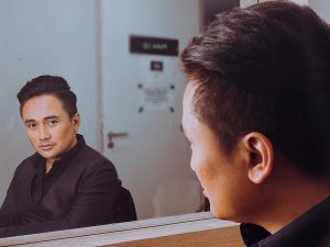 Cekricek.id - ramalan Denny Darko menyebutkan bahwa kasus corona akan meningkat jika masyarakat Indonesia nekat mudik di lebaran tahun 2021.
