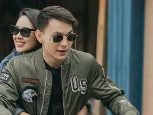 Berita selebriti dan gosip artis: Menikah setelah sang istri hamil, Marcell Darwin semakin giat belajar saat jadi mualaf.