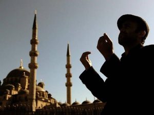 Cekricek.id: Olu Thomas bagikan cerita saat menjadi seorang mualaf, merasa lebih disayang ibu karena jadi bertanggung jawab.