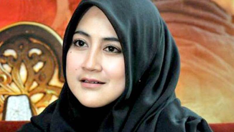 Cekricek.id - Umi Pipik beberkan alasan mengapa dirinya akhirnya memiliih untuk membongkar aib sang suami, Uje setelah meninggal dunia.