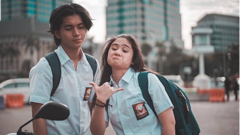 Artis main film bareng mantan