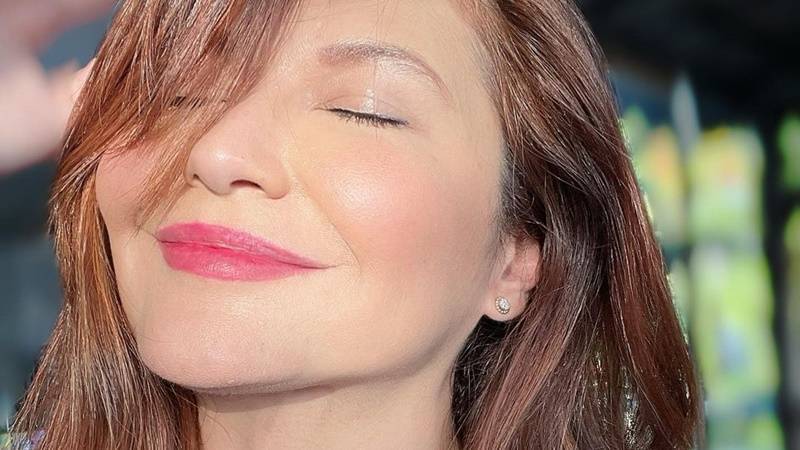 Cekricek.id: Unggah foto selfie dan tulis sebuah nasihat biijak, Tamara Bleszynski justru disebut sengaja pamer oleh netizen.