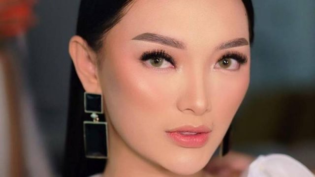 Cekricek.id: Isu kebangkuran suami Zaskia Gotik kian menguat, kini ia memilih banting stir jualan mie kocok.