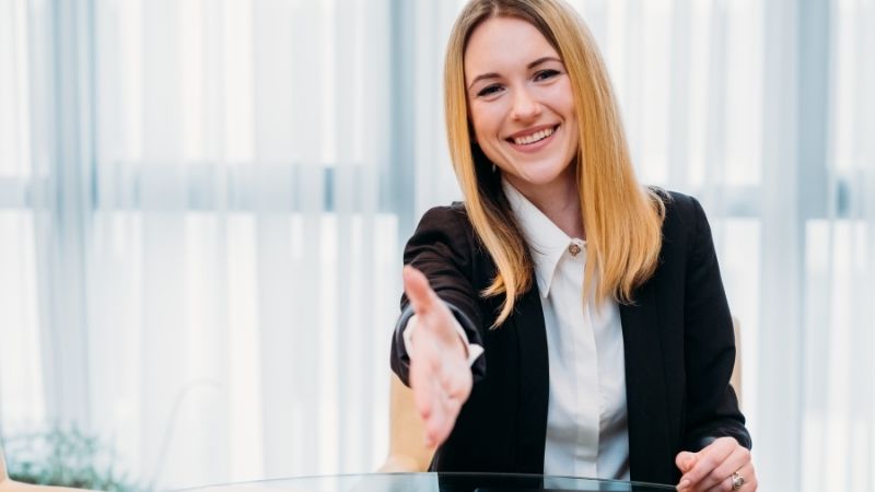 Hindari menggunakan kata ini saat Tips Wawancara dengan HRD