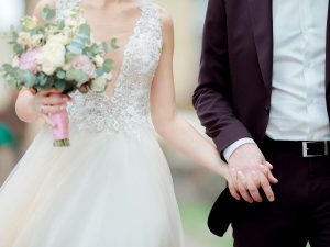 sebelum memutuskan untuk menikah, ada beberapa aktivitas yang perlu kamu lakukan dan jangan sampai terlewatkan.