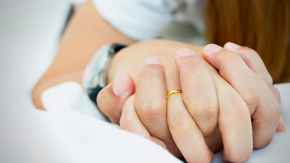 Larangan hubungan suami istri