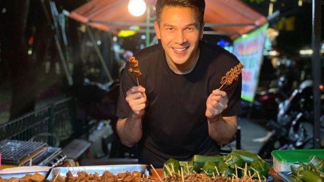 Berita artis terbaru dan gosip terbaru hari ini: Jonathan Frizzy Mualaf