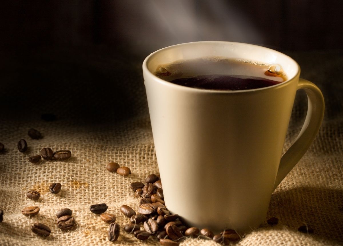 Wajib Dicoba, Ini Tips Mudah Bangun Sahur 3 Penikmat kopi mungkin sudah biasa menyeduh kopi hitam tanpa gula. Kopi hitam menjadi minuman yang baik selain teh.