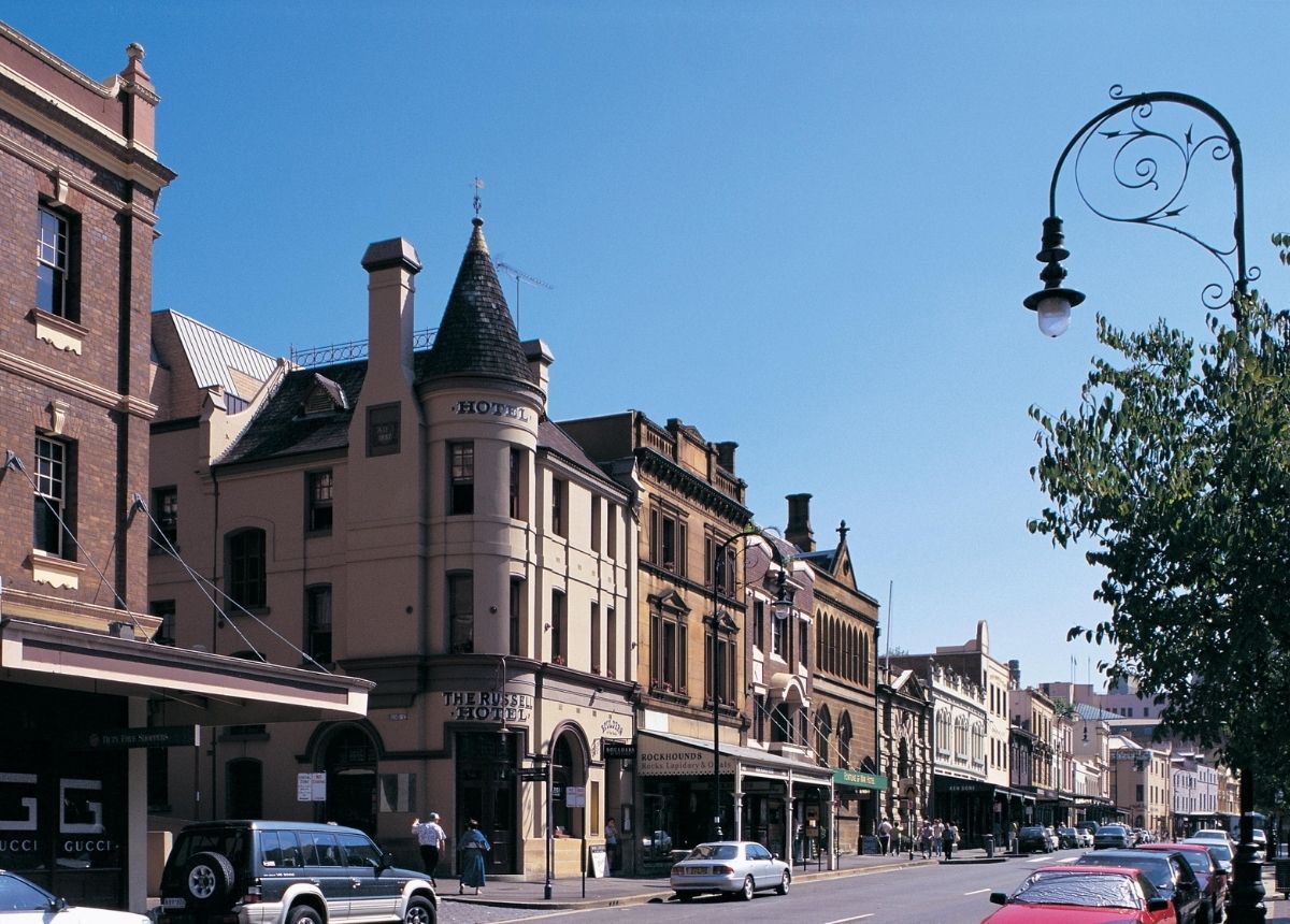 Russel Hotel