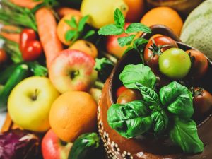 Berita terbaru hari ini: makanan ini apabila dikonsumsi secara rutin dapat membuat kulit berubah warna, dari siput hingga sayur dan buahan.