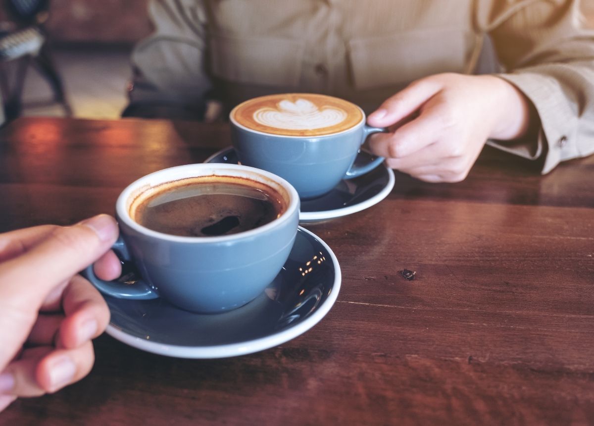 Berita terbaru hari ini: Apakah banyak minum kopi mengakibatkan overdosis kafein?