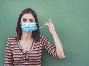 Berita terbaru hari ini: cara mengatasi bau mulut saat memakai masker