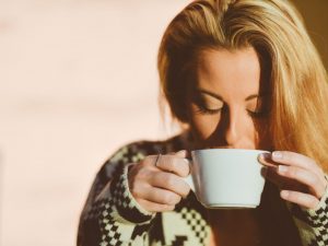 Minuman bisa membuat Gigi kuning