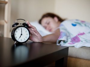 Berita gaya hidup, kesehatan, dan tips terbaru hari ini: Beberapa cara ini bisa anda gunakan untuk mengatasi masalah sulit bangun pagi.