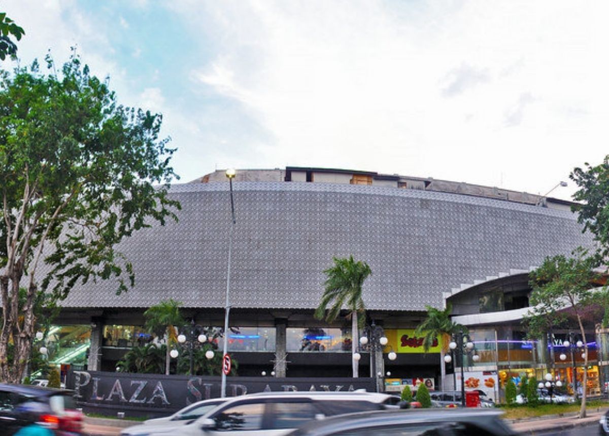 Delta Plaza