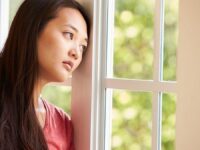 Berita gaya hidup, kesehatan, dan tips terbaru hari ini: Tipe-tipe orang introvert dapat Kamu kenali dengan tindakan berikut ini.