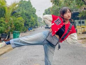 Berita artis, selebriti, dan gosip terbaru hari ini: Fuji memberikan uang Rp100 juta kepada ayahnya untuk pembelian rumah gala