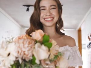 Berita artis, selebriti, dan hot gosip artis terbaru hari ini: Yuki Kato mendapatkan hadiah bunga dan juga cincin, akankan segera menikah?
